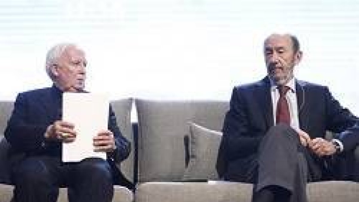 El cardenal Cañizares y el socialista Rubalcaba han hablado de cultura y educación