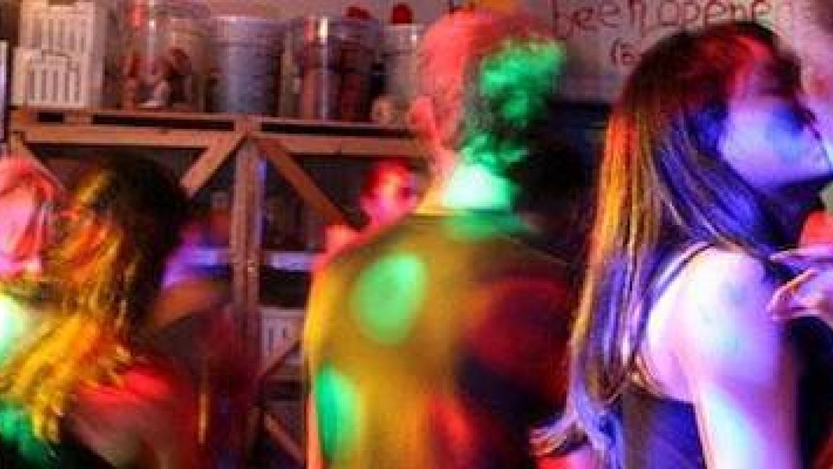 La cultura del sexo «casual» se ha introducido de forma muy intensa en la sociedad contemporánea. La principal víctima de las relaciones sin compromiso es la mujer, convertida en mero objeto de placer, como anticipó Pablo VI.