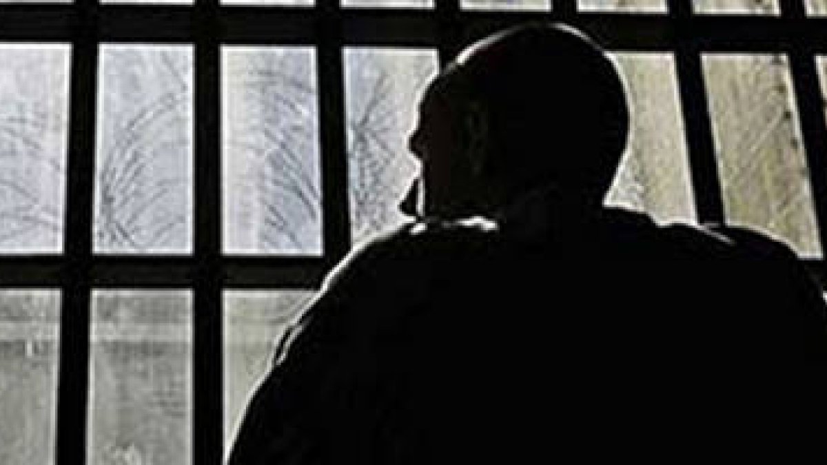 Su adolescencia la pasó entre drogas y robos, pero en la cárcel encontró a Cristo al confesarse