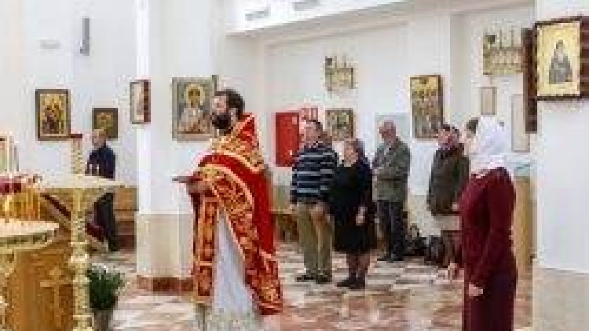 Liturgia en la iglesia ortodoxa rusa de Madrid - hay otra en Altea y ahora se construye la de Estepona