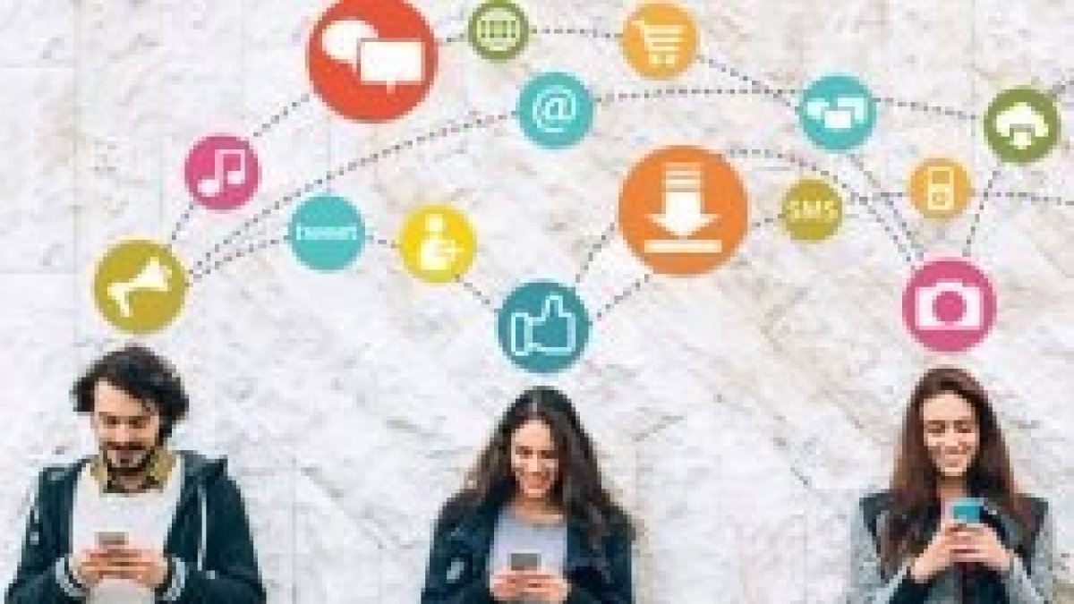 Los jóvenes tienen una serie de retos complicados en nuestra época... y están muy distraídos