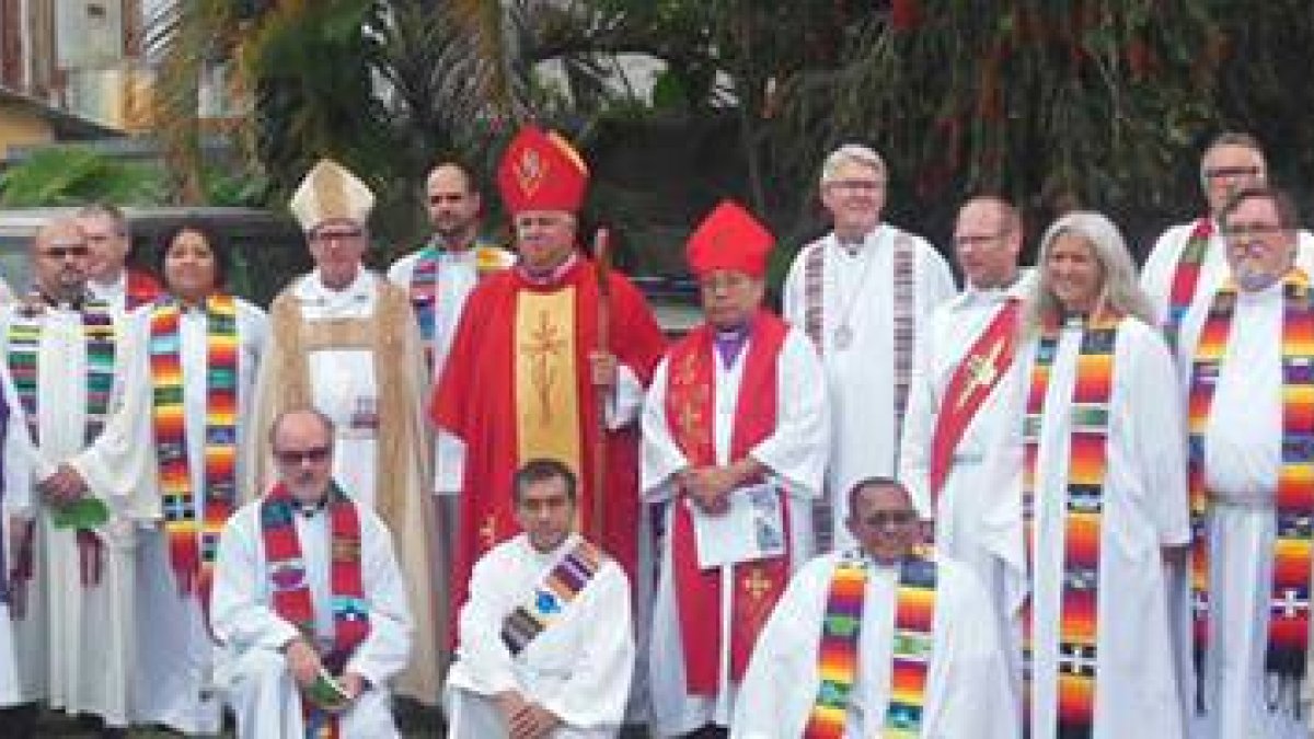 Miembros de la Iglesia Luterana en Costa Rica, la misma Iglesia a  la que perteneció Jennifer