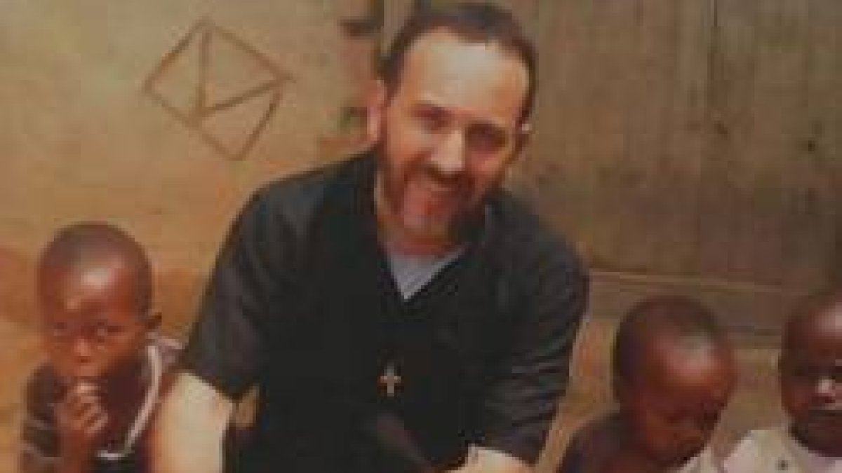 Juan Pablo está consiguiendo que muchos niños puedan tener una educación