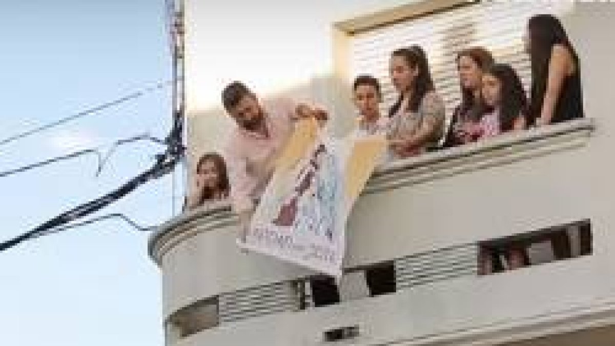 Las balconeras navideñas en Uruguay son una forma de ayudar a devolver a la Navidad lo más importante... el mismo Jesús