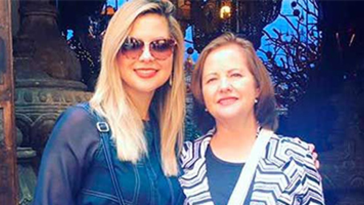 Patricia Sandoval y su madre, ambas encontraron a Dios después de vidas difíciles