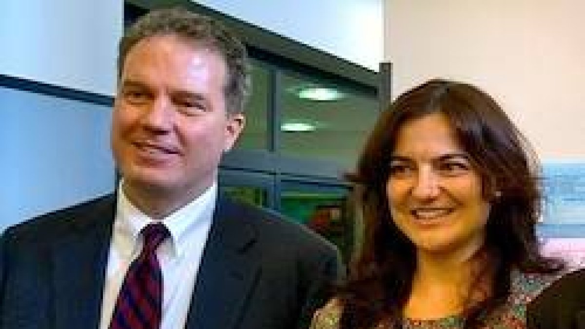 Greg Burke y Paloma García Ovejero, el día de su nombramiento, el 11 de julio de 2016.