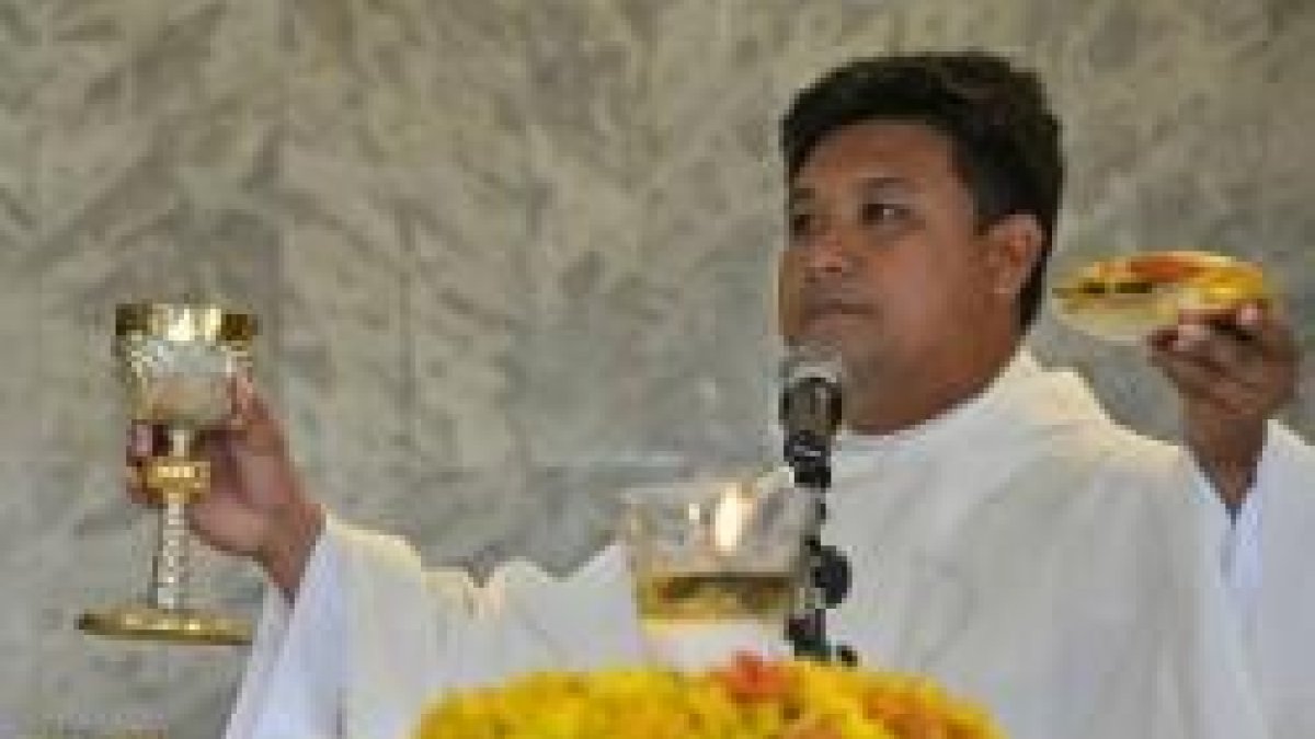 El padre Mark Ventura, que defendía a los indígenas del norte de Filipinas, asesinado de dos disparos