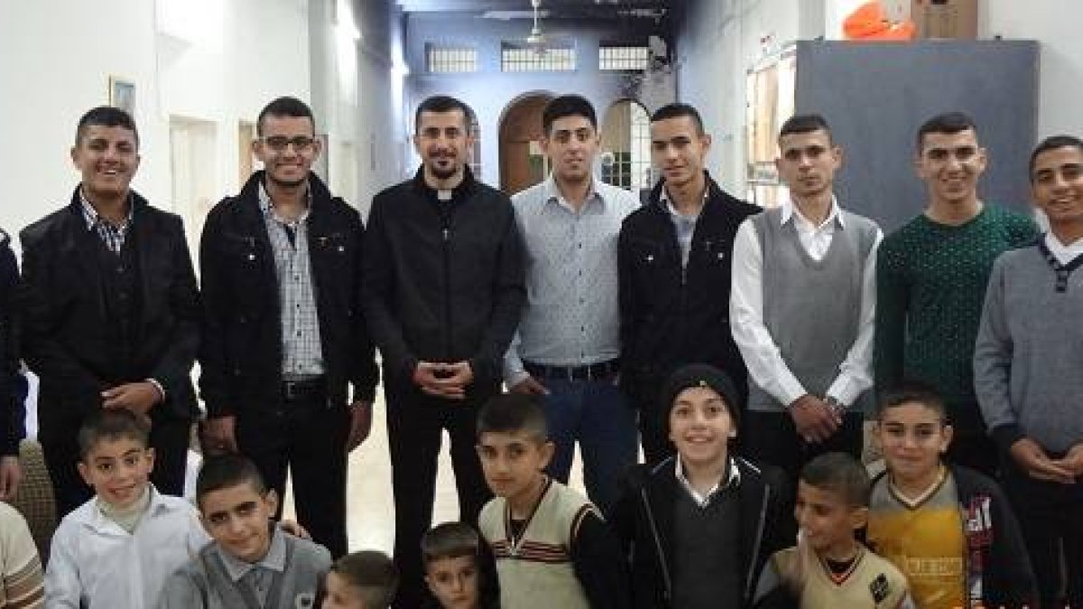 El padre José está ahora en Roma formándose para volver a Irak y seguir ayudando a su pueblo