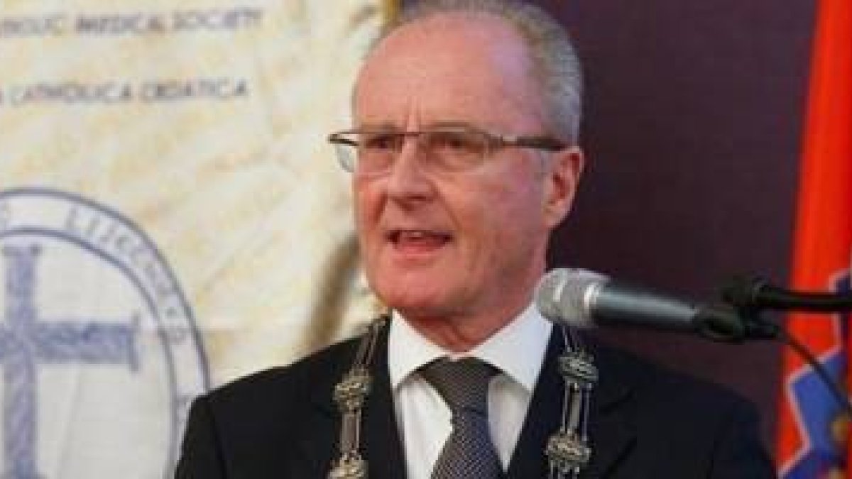 Bernard Ars, nuevo presidente de la federación de asociaciones médicas católicas, anima a los médicos a formarse y ser firmes en sus valores y fe