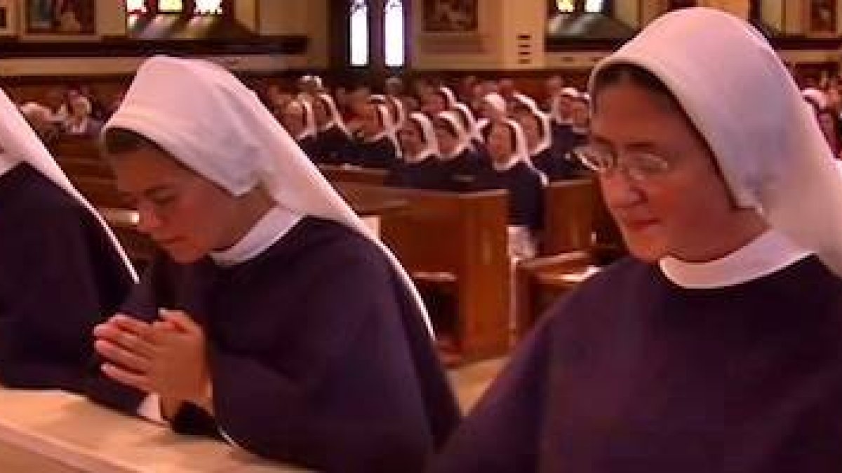 Las Hermanas de la Vida [Sisters of Life], congregación fundada en 1991 por el cardenal John O'Connor, arzobispo de Nueva York.