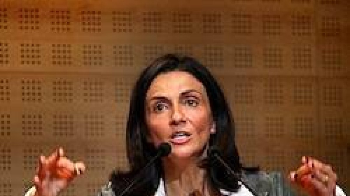 Sonia González Iglesias afirmó que la pregunta más frecuente de los jóvenes es si es posible un amor que dure toda la vida.