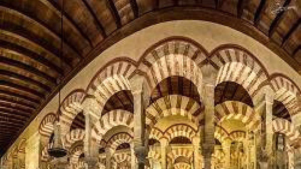 Los profesores universitarios recuerdan de nuevo que la catedral lleva siendo propiedad de la Iglesia ocho siglos