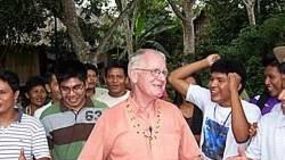 Desde 1995 Paul McAuley servía como misionero en Perú, primero en Lima, luego en la Amazonía, trabajando con jóvenes