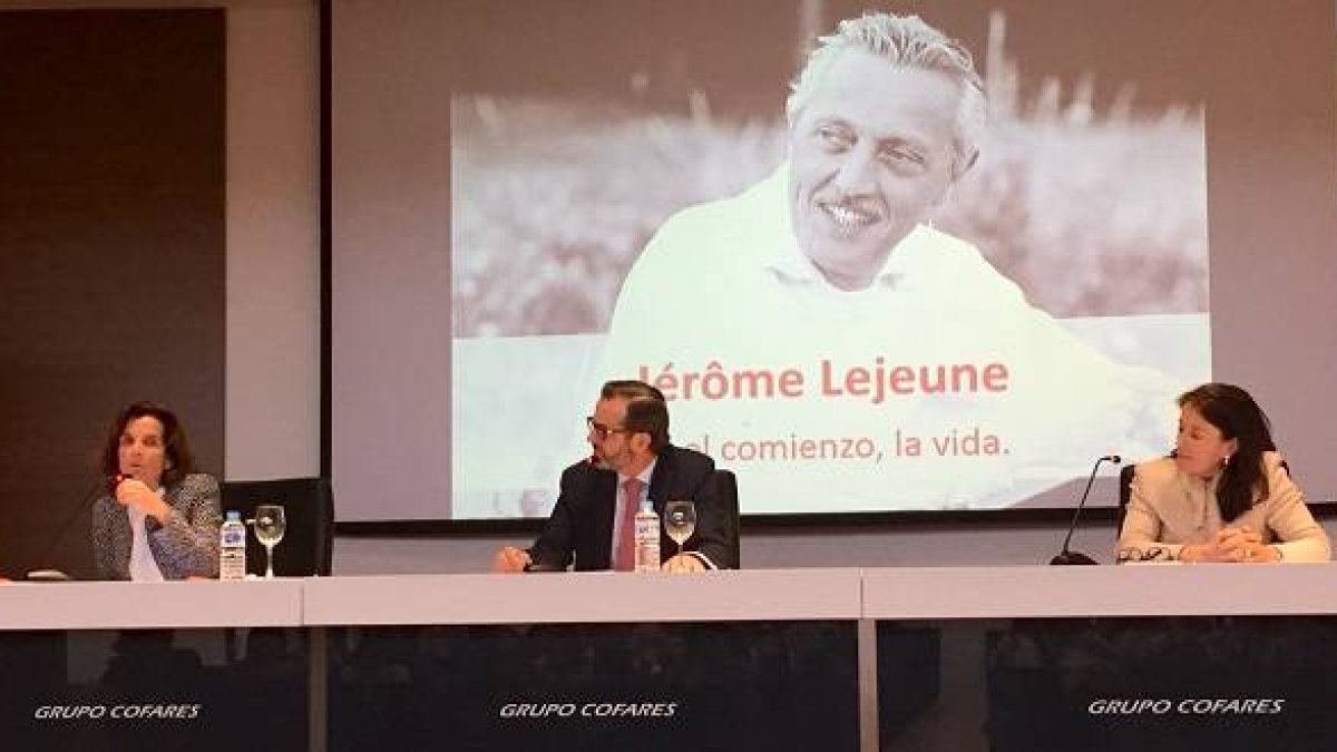 En la imagen, Blanca López Ibor, Pablo Siegrist, y Mónica López Barahona