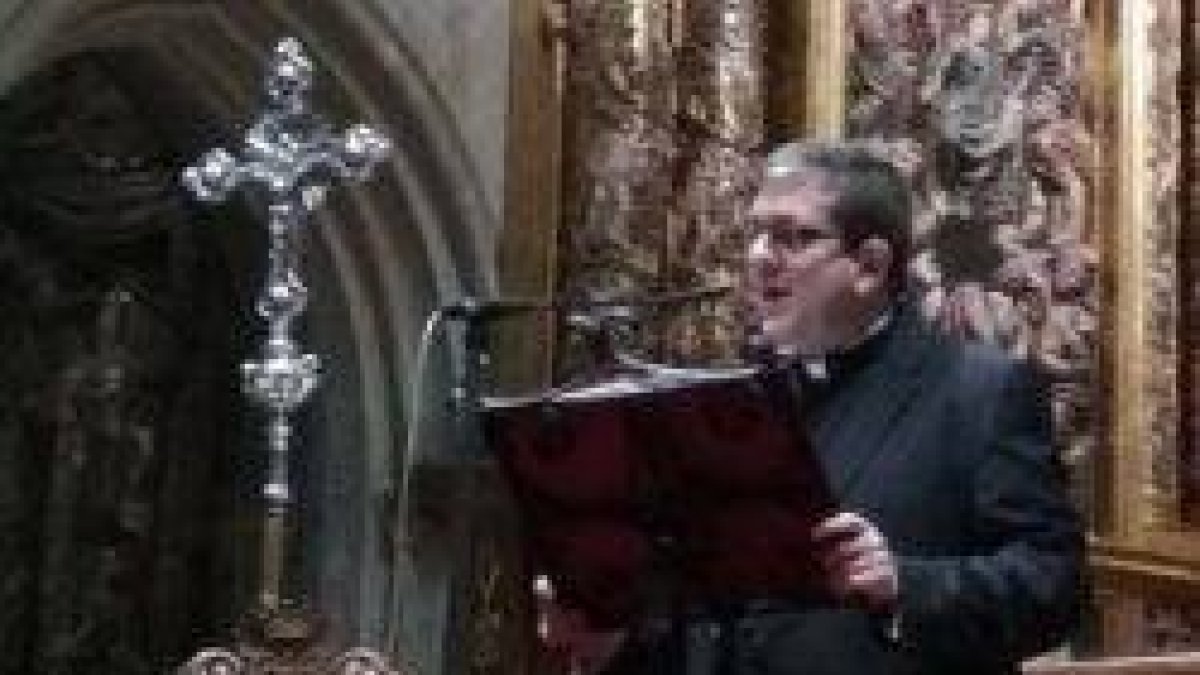 Enrique Martínez, director del Seminario, pide evitar que las tradiciones pierdan la fe y queden vacías, huecas