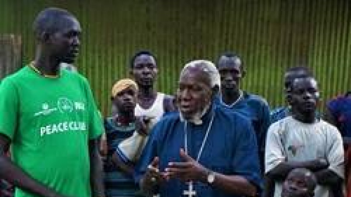 Monseñor Paride Taban intenta llevar la paz en un país sumido en una guerra brutal