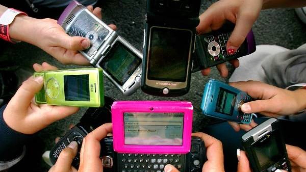 Sonnenfeld no pretende decir a nadie cómo vivir en el mundo hiperconectado, solo que se reflexione sobre sus consecuencias sobre el alma y la salud psíquica y física.