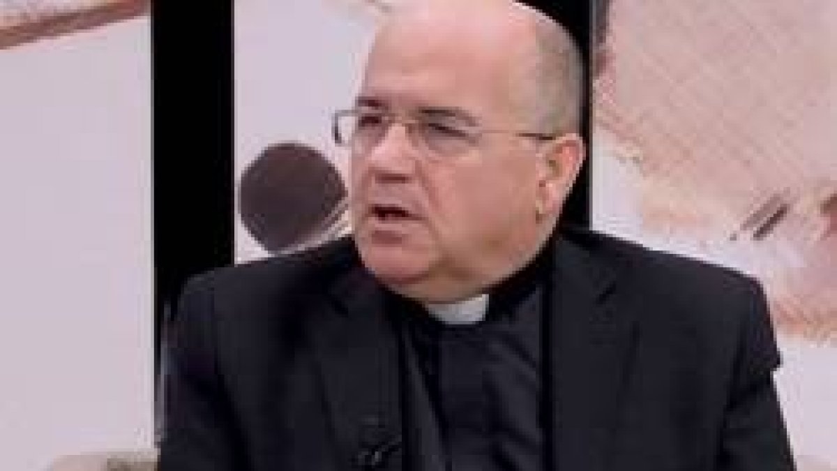 El sacerdote José Luis Sánchez, vicario episcopal de Cultura, es el organizador de este encuentro