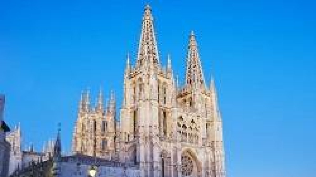 La catedral de Burgos está hermanada con la de Notre Dame por sus vínculos históricos