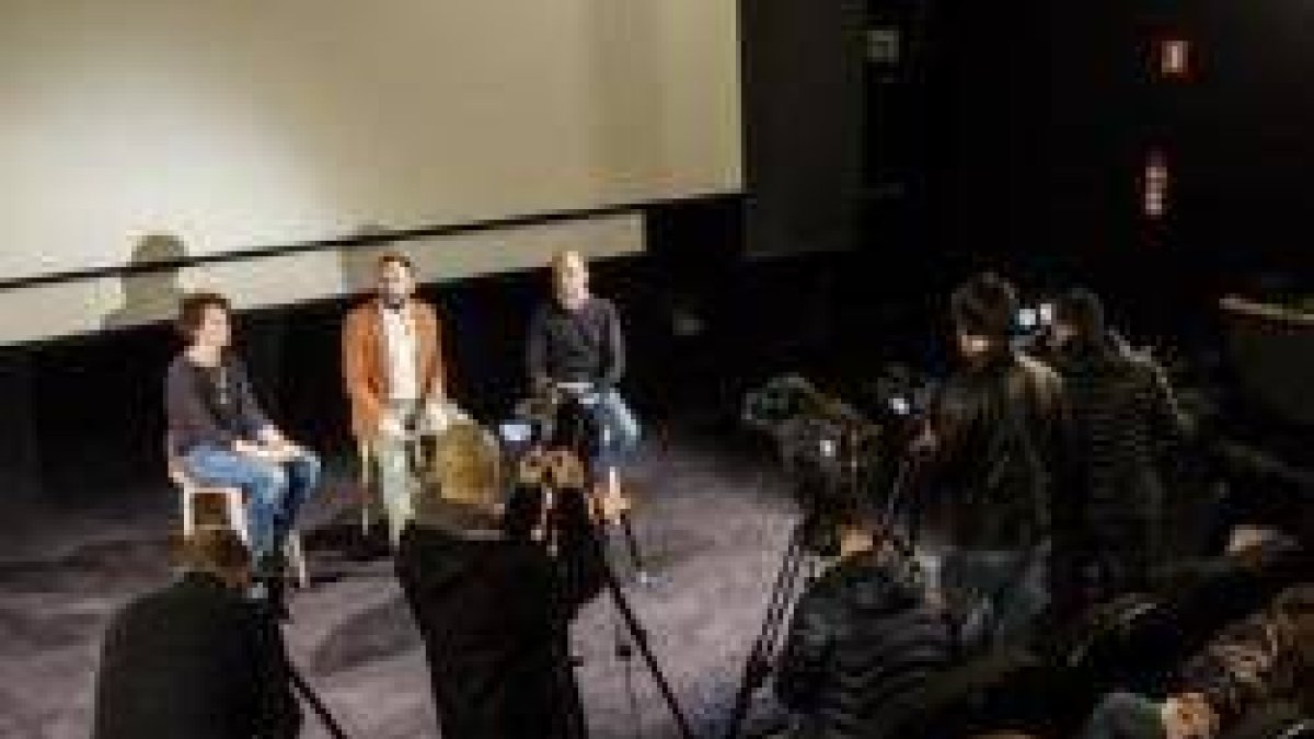 Maestros, personas con blogs, gente que les gusta escribe de cine en Facebook, hablar con los amigos... el cine permite profundizar