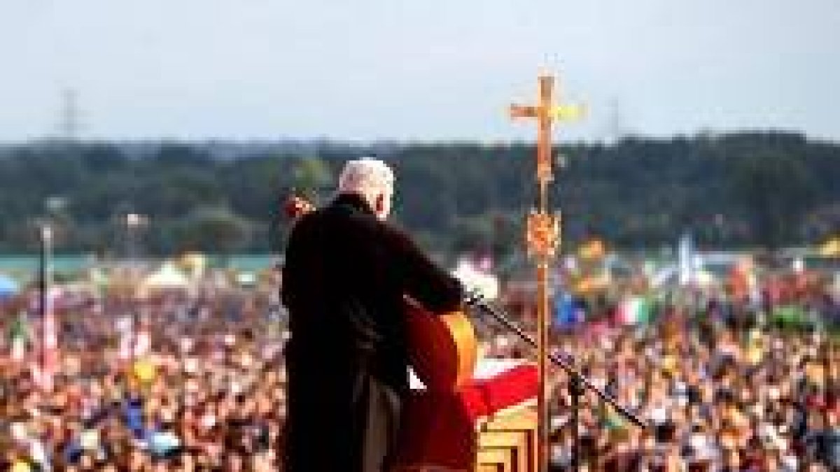 El encuentro con el iniciador del Camino Neocatecumenal reunirá a miles de personas en Ucrania