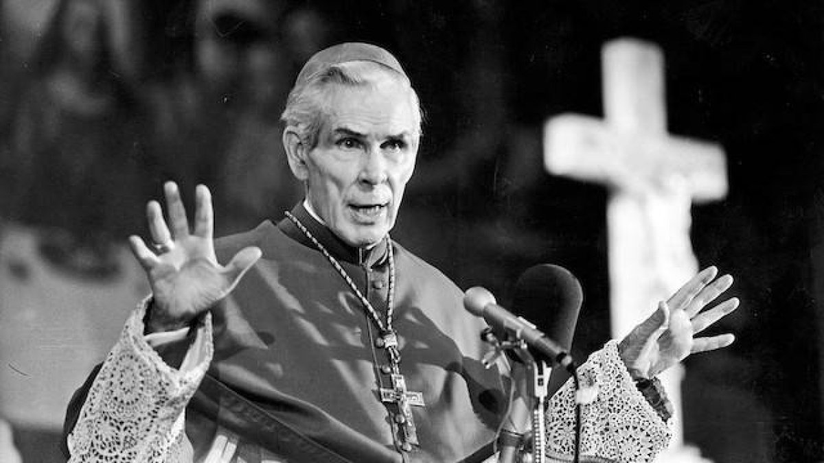 El obispo Fulton J. Sheen animó en esta charla a hacer mucho más de lo que hacemos por Cristo y su reinado sobre nosotros y sobre el mundo.