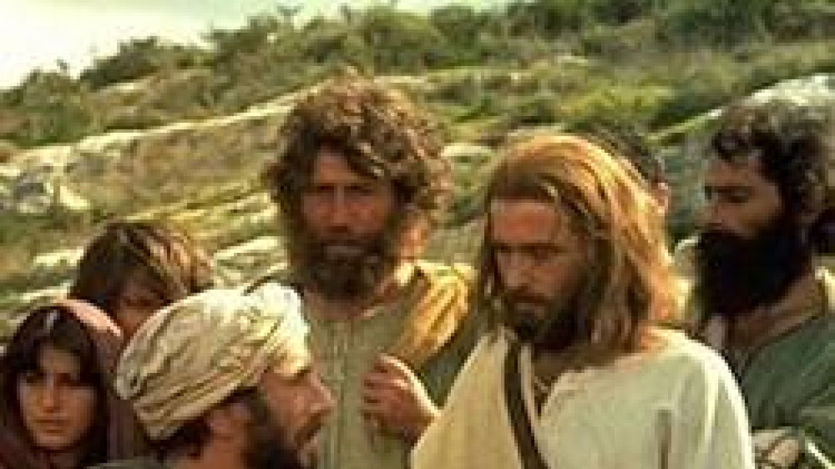 «Al que sea ocasión de pecado para uno de estos pequeños que creen en mí, más le valdría que le colgaran del cuello una piedra de molino y lo echaran al mar».