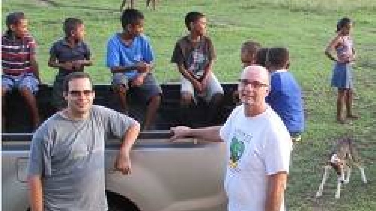 Los sacerdotes misioneros Nácher y Demets, en Honduras / AVAN