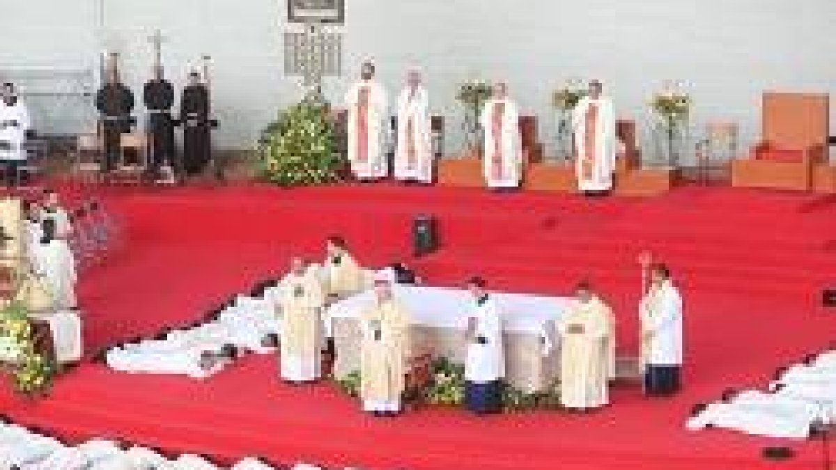 35 nuevos sacerdotes tiene desde este domingo la Archidiócesis mexicana de Guadalajara / Fotos de la Archidiócesis