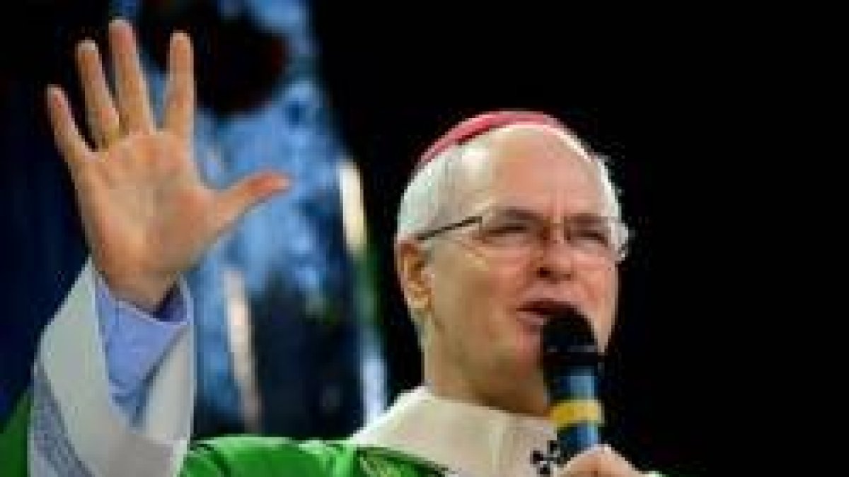 Odilo Scherer es el cardenal arzobispo de Sao Paulo... una ciudad más bien ruidosa, pero quiso protestar por la interferencia indebida en el culto