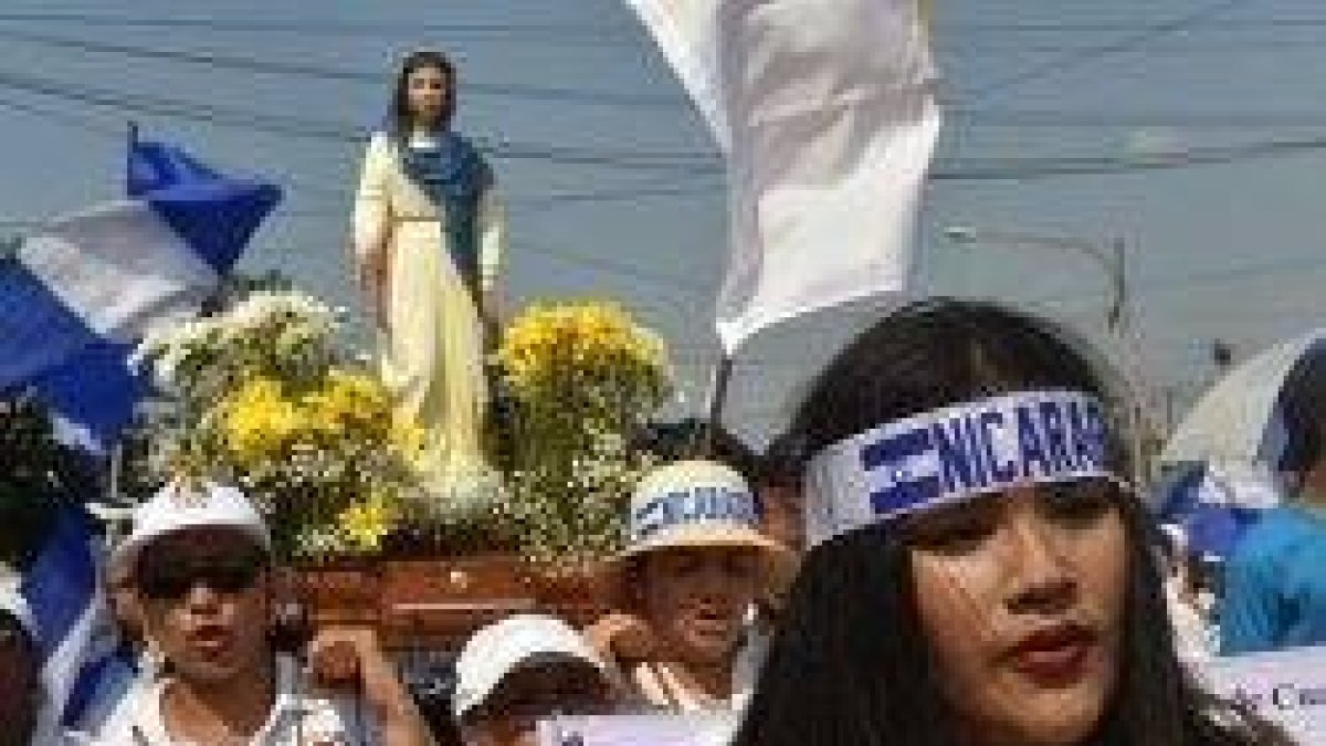 Muchos nicaragüenses se aferran a la fe durante estos meses de conflicto y tratan de evitar que la amargura y la violencia cambien su corazón