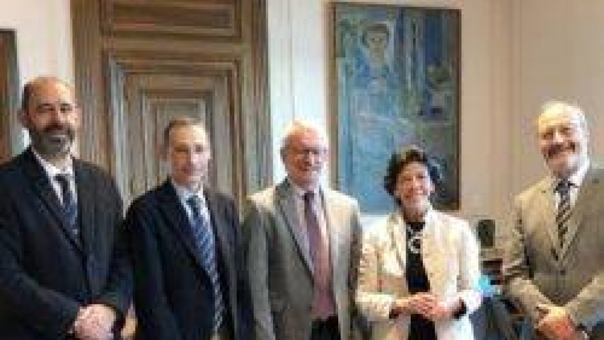 Delegados de Escuelas Católicas con la Ministra de Educación en octubre de 2018... un mes después,critican con dureza el texto del anteproyecto de ley