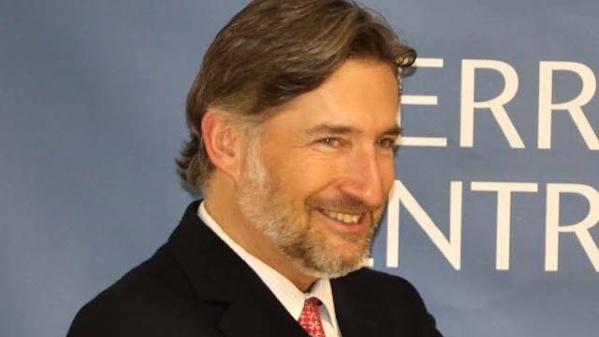 Con «J.C. El sueño de Dios», Miguel Aranguren hace una gran aportación al conocimiento de la personalidad de Jesucristo, con precisión teológica y momentos de gran intensidad emocional.