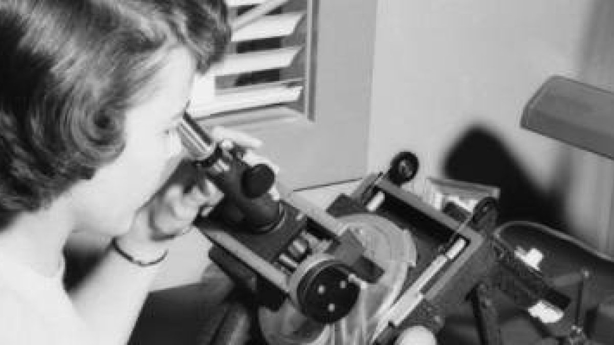 El Centro de Óptica del CSIC formó una generación de mujeres científicas que trabajaron por Europa, Estados Unidos, España... y eran católicas