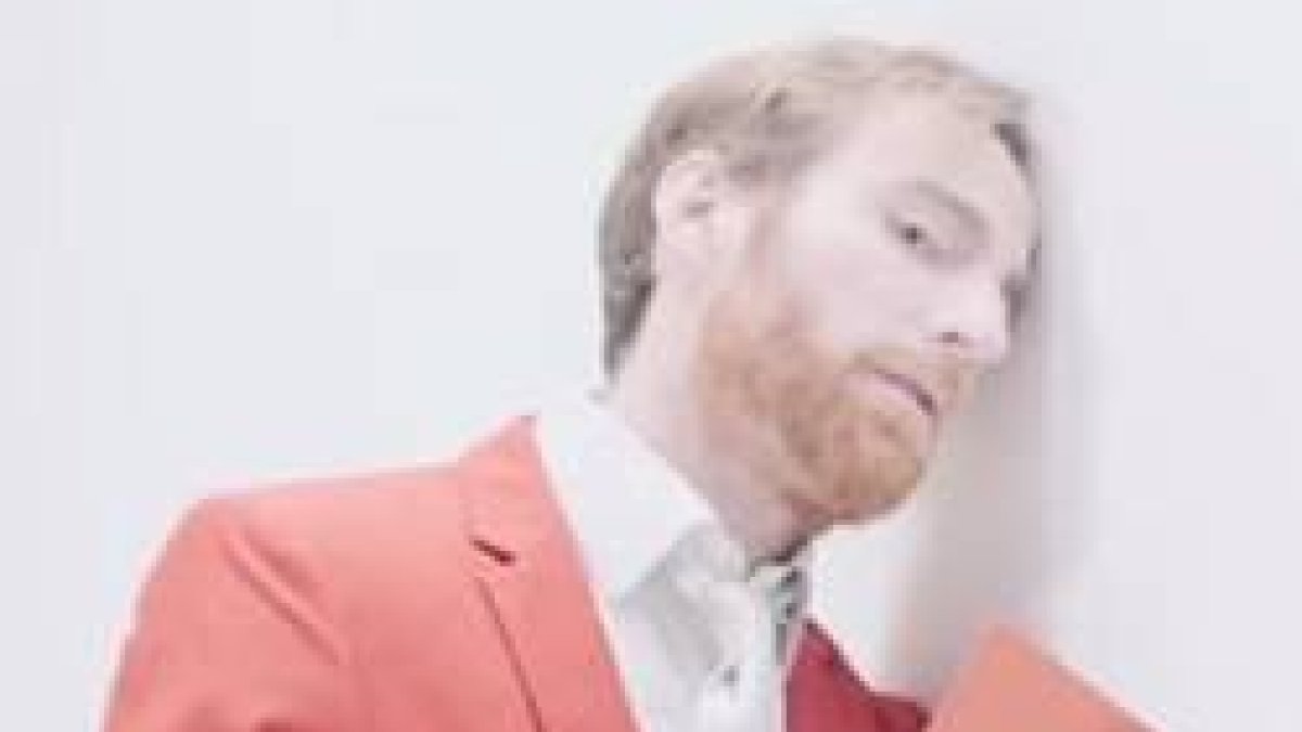 Carlos Aguillo es Scruptopio, un diablo al borde del colapso psicológico.