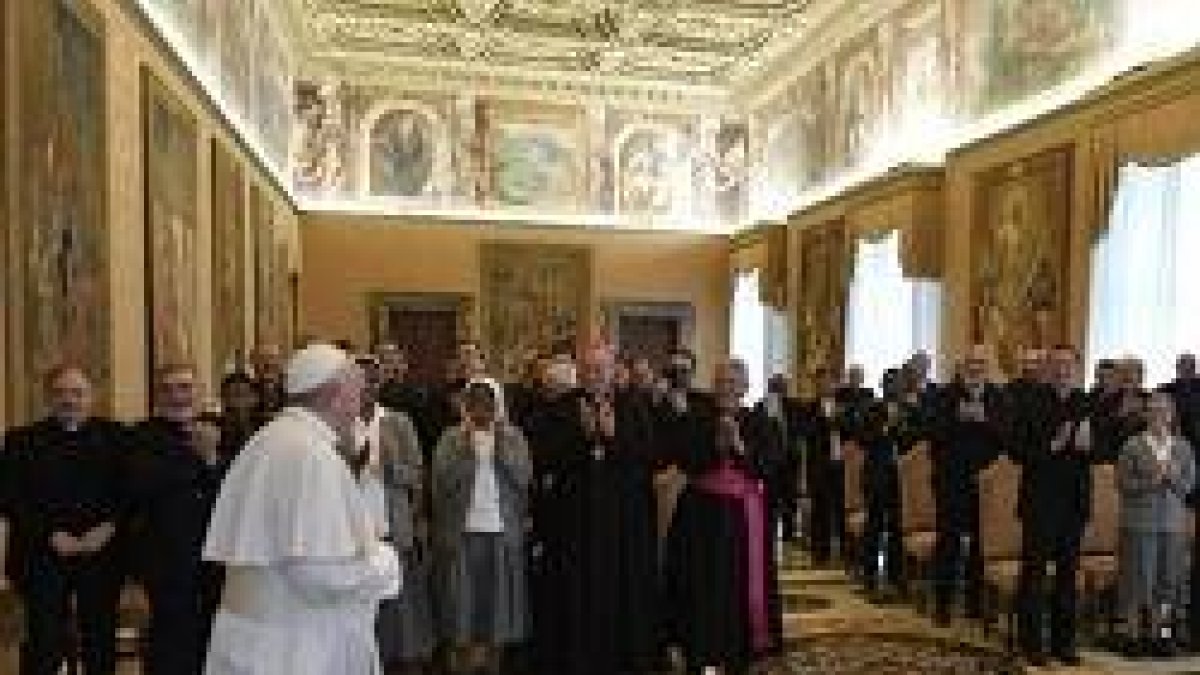 El Papa quiso alabar la labor que realizan los misioneros del PIME / Vatican Media