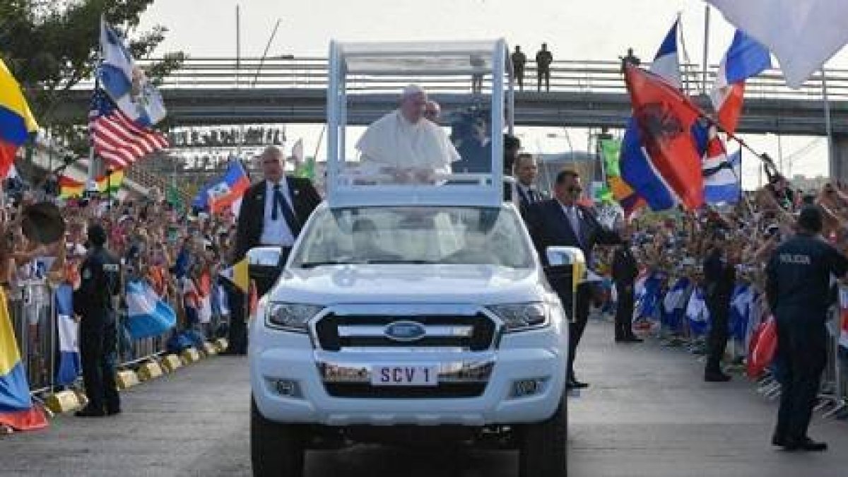 El Papa Francisco fue recibido por una auténtica multitud de jóvenes procedentes de todo el mundo / Vatican Media