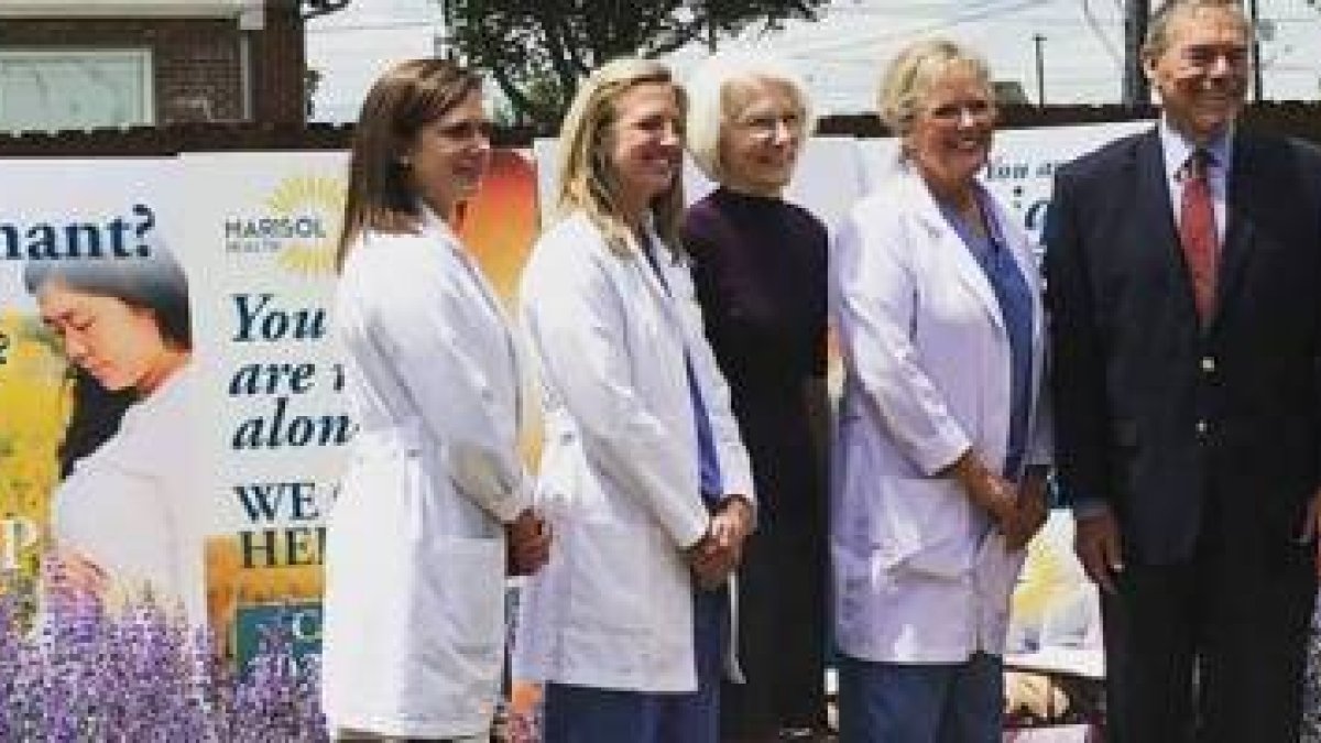 La clínica Bella colabora con la red provida Marisol y la equivalente a Cáritas en Denver para ayudar a las mujeres en apuros