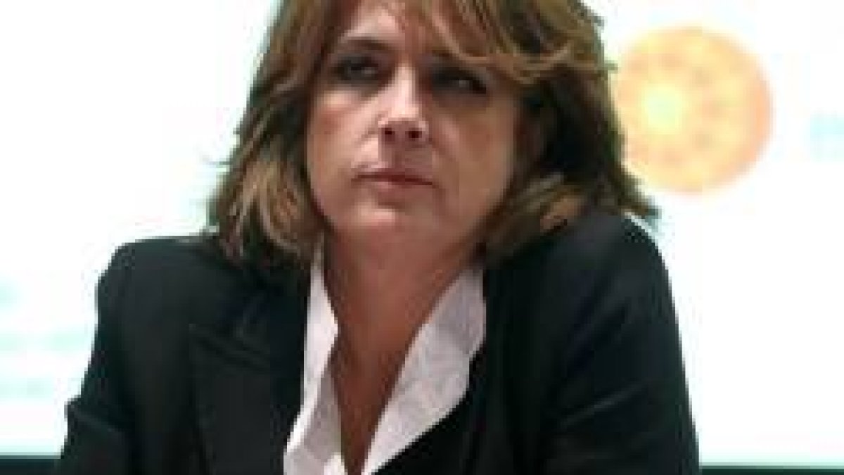 Dolores Delgado, ministra socialista de Justicia, pidió un dudoso informe sobre abusos en entornos católicos... y sólo en esos entornos