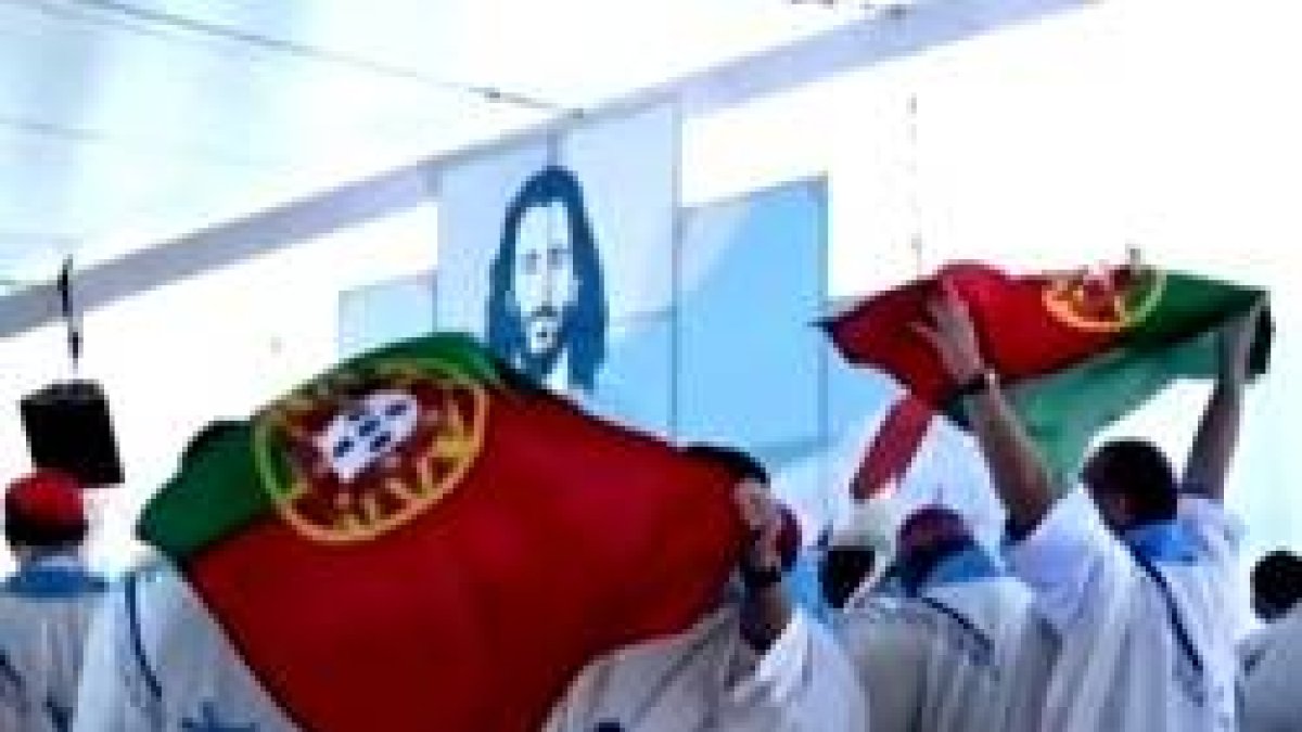 Obispos en Panamá agitan las banderas portuguesas al anunciarse que Lisboa acoge la JMJ 2022