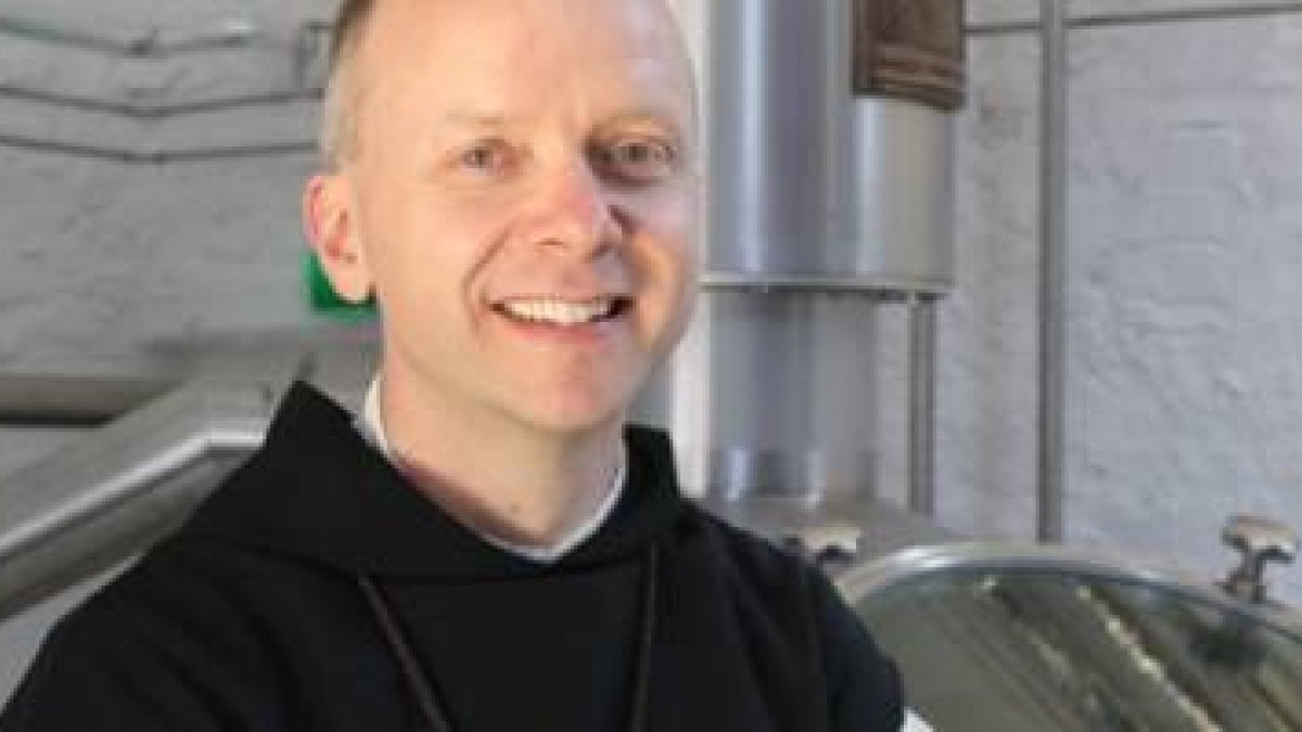 Erik Varden pasa de ser un joven abad en Inglaterra a ser un joven obispo en Noruega... y se crió sin fe, como adolescente ateo