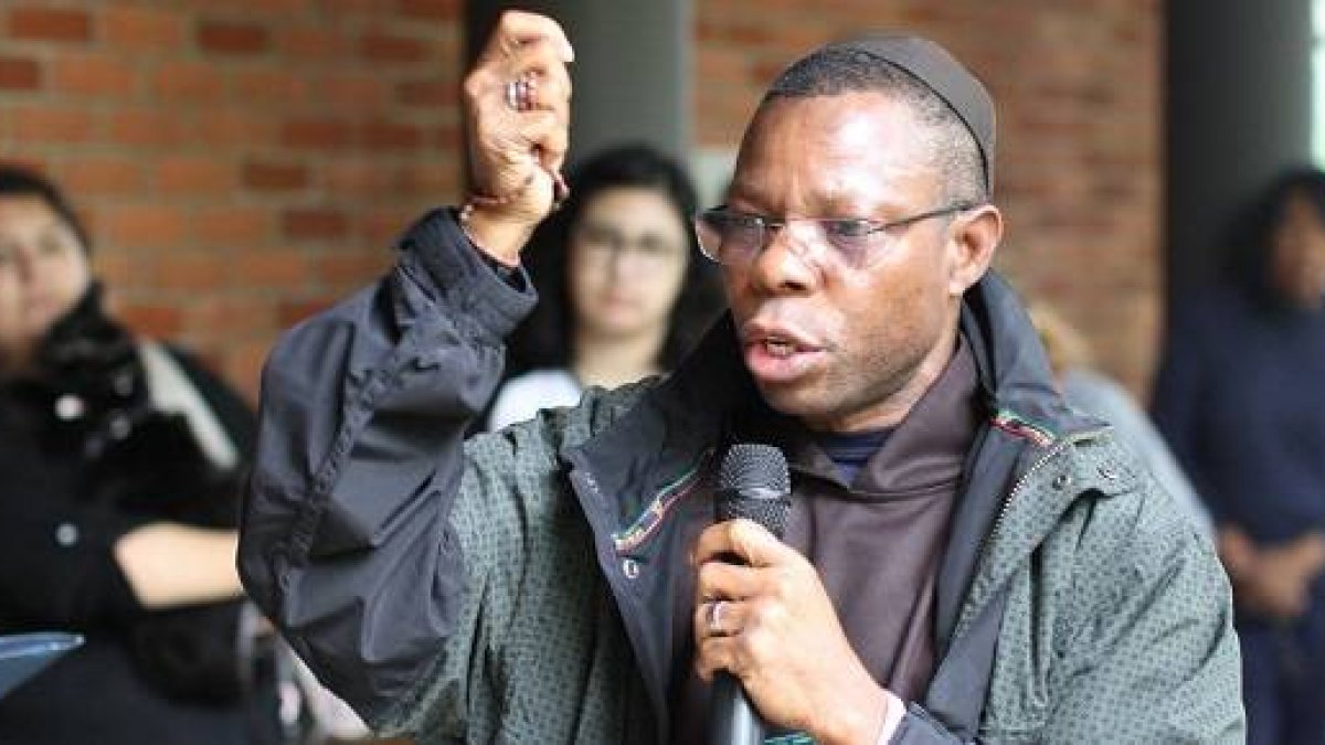 Anthony pasó por campos de refugiados, por la persecución y por el hambre. Pero nunca se rindió y ahora es fraile capuchino