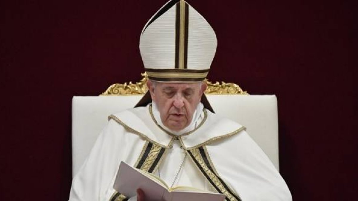 El Papa Francisco dio el pistoletazo de salida al Mes Extraordinario Misionero con el rezo de Vísperas en San Pedro / Fotos- Vatican Media