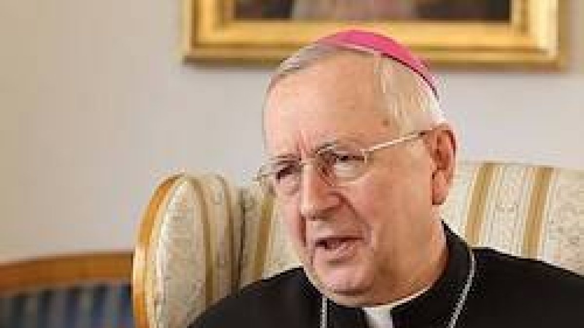 Monseñor Gadecki es arzobispo de Poznan desde 2002 y presidente de la conferencia episcopal desde 2014.