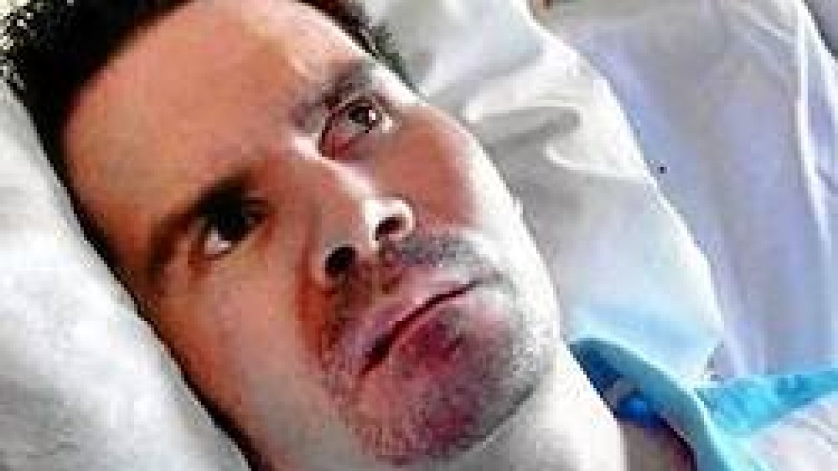 Vincent Lambert no está en situación terminal, ni en coma, ni recibe tratamiento alguno: es un paciente discapacitado que necesita alimentación e hidratación.