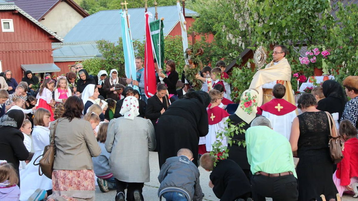 Cirpus Christi en Solonetu Nou, pueblo del norte de Rumanía cerca de la frontera con Polonia y Ucrania