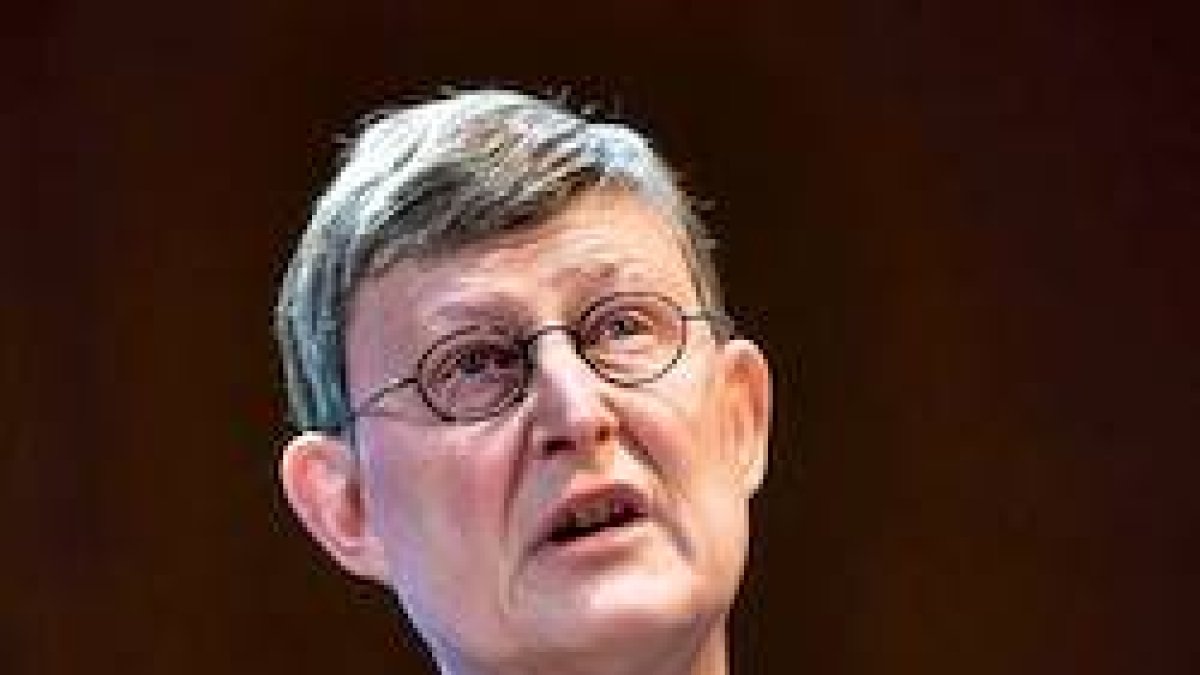 El cardenal Woelki sugiere que la caída del número de sacerdotes y de fieles hace aconsejable la reducción del número de misas en algunas parroquias.