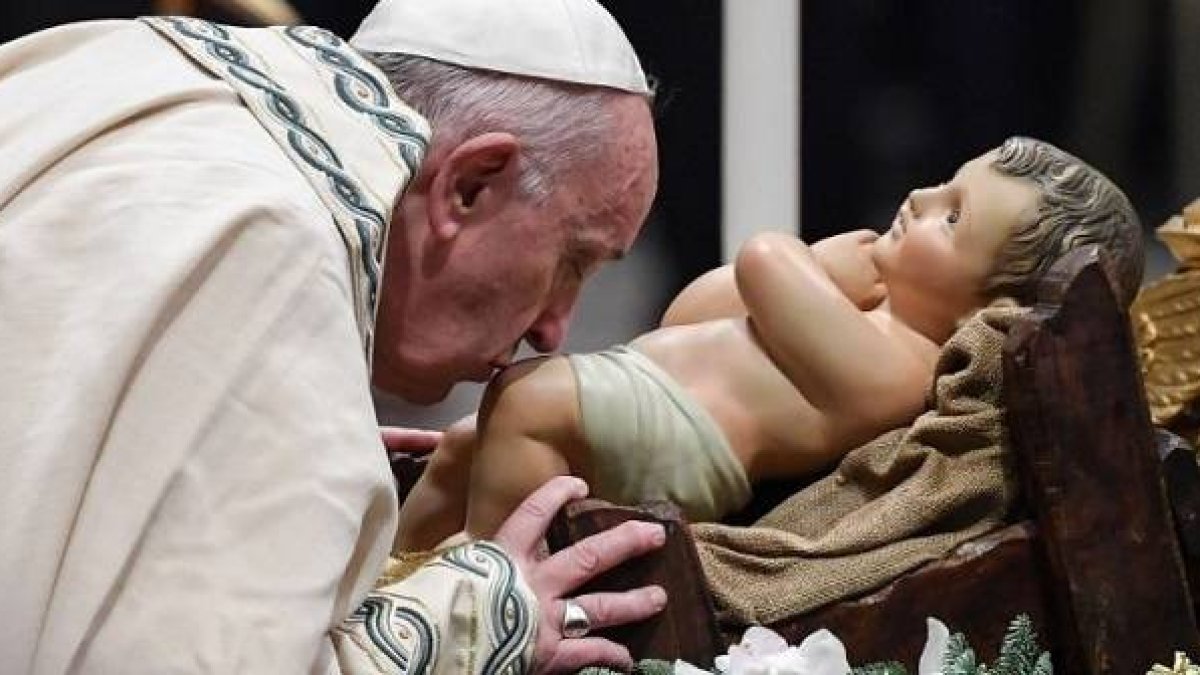 El Papa Francisco predica sobre el poder de Dios que actúa desde lo pequeño