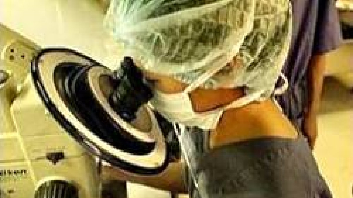 El diagnóstico preconcepcional se realiza sobre los padres antes del embarazo. El diagnóstico prenatal tiene por objetivo detectar enfermedades del hijo una vez concebido.