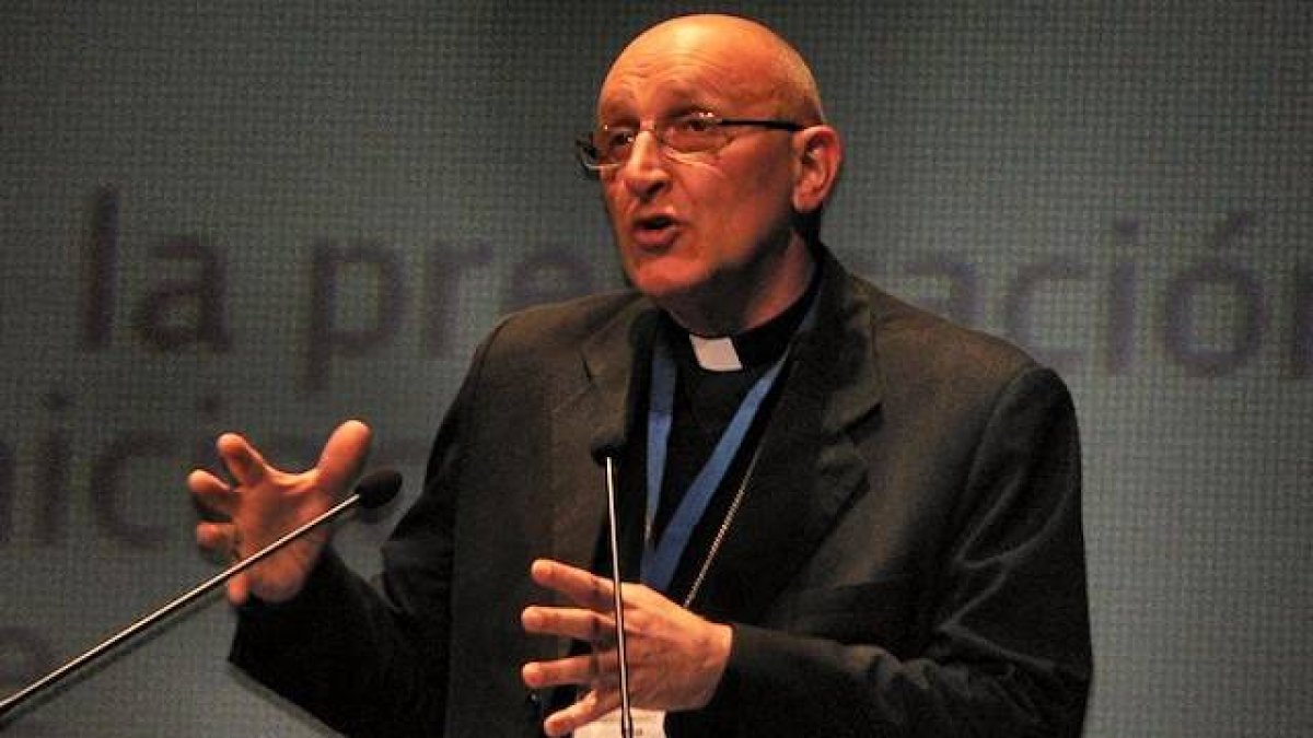 Según monseñor Rey, el colapso de las referencias culturales y sociales cristianas está haciendo surgir una nueva generación de evangelizadores.